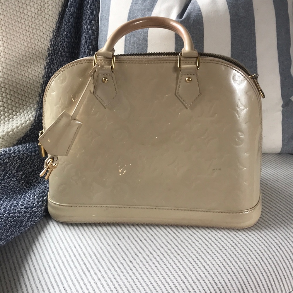 Louis Vuitton Authentic Alma Pm Cream